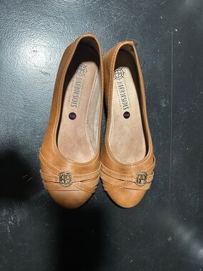 Women's Tan Ballet Flats